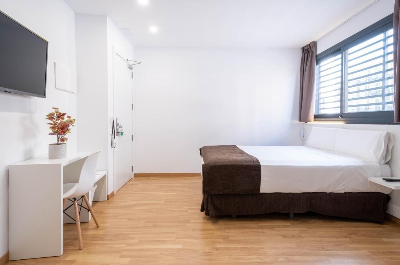 Hotel Bestprice Girona Eksteriør bilde