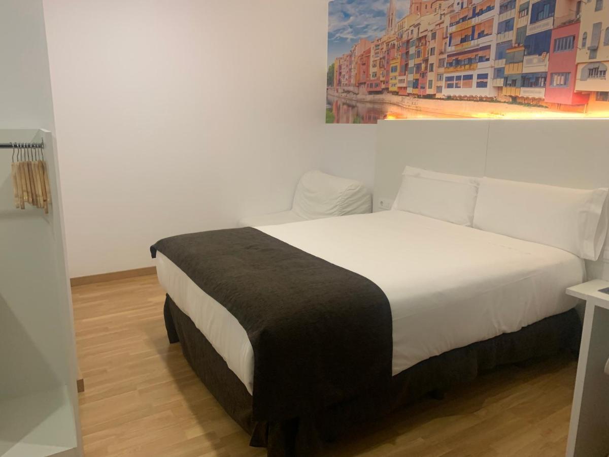 Hotel Bestprice Girona Eksteriør bilde